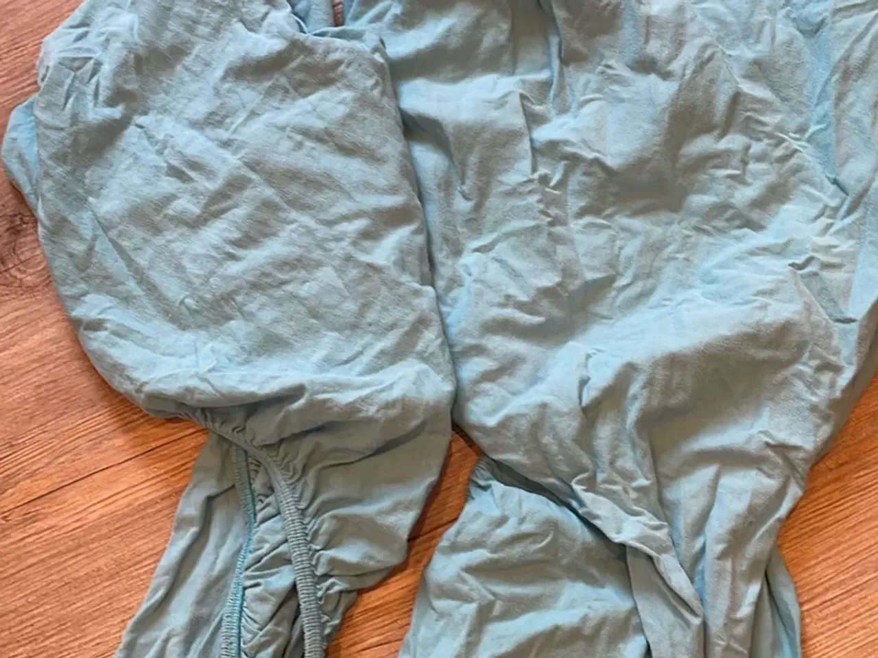 Billede 4 - Babydyne, madras og 2 lagner