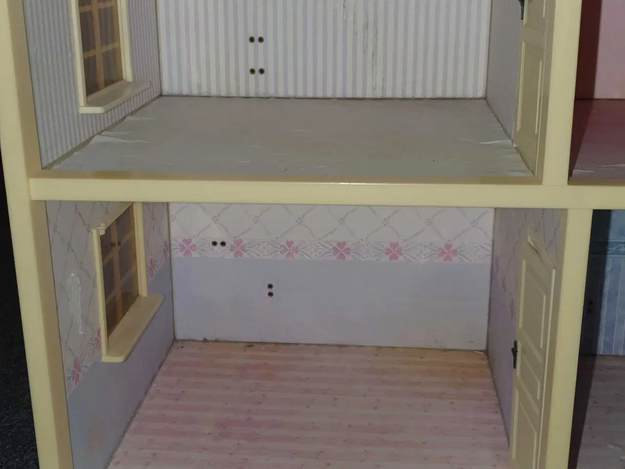 Billede 14 - Lundby Dukkehus fra 2004