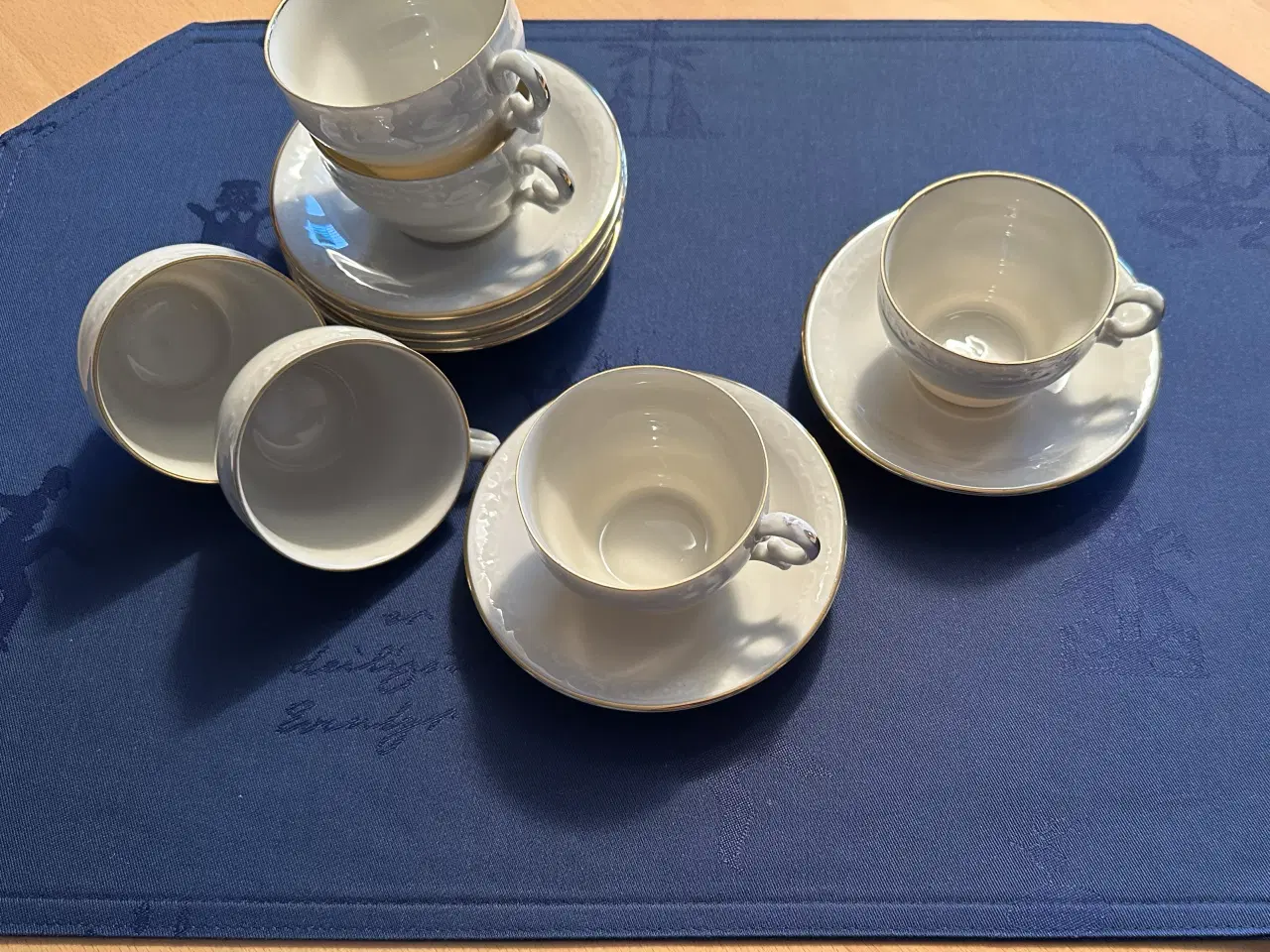 Billede 1 - Mokkakopper med guldkant