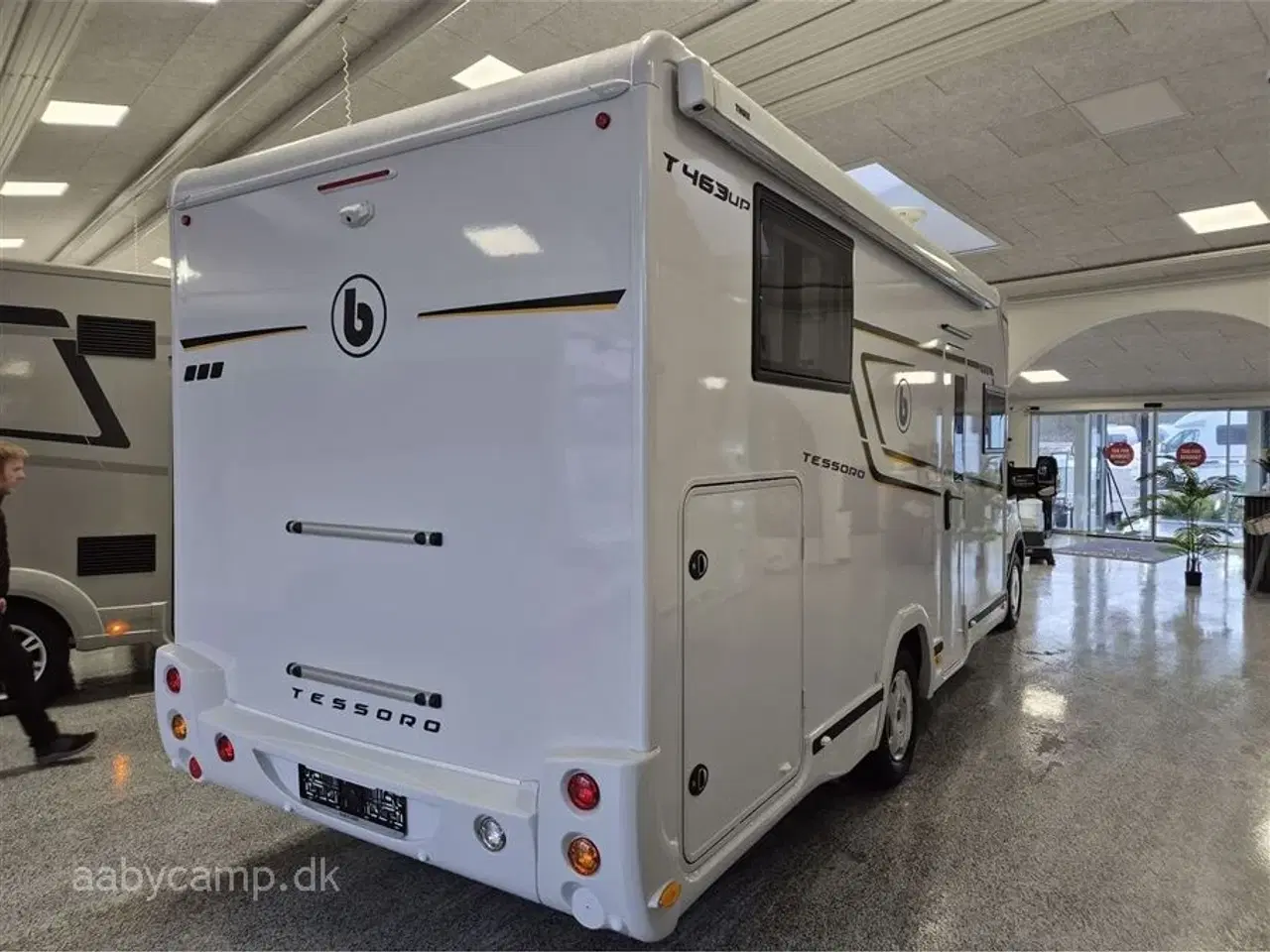 Billede 2 - 2026 - Benimar Tessoro 463   Automatgear. Dieselfyr. 12V kompressor køl.  200W solcelle. Markise. Tv. 5 selepladser. Batteri. Helårsdæk. p-sensor for og bag. Bakkamera.