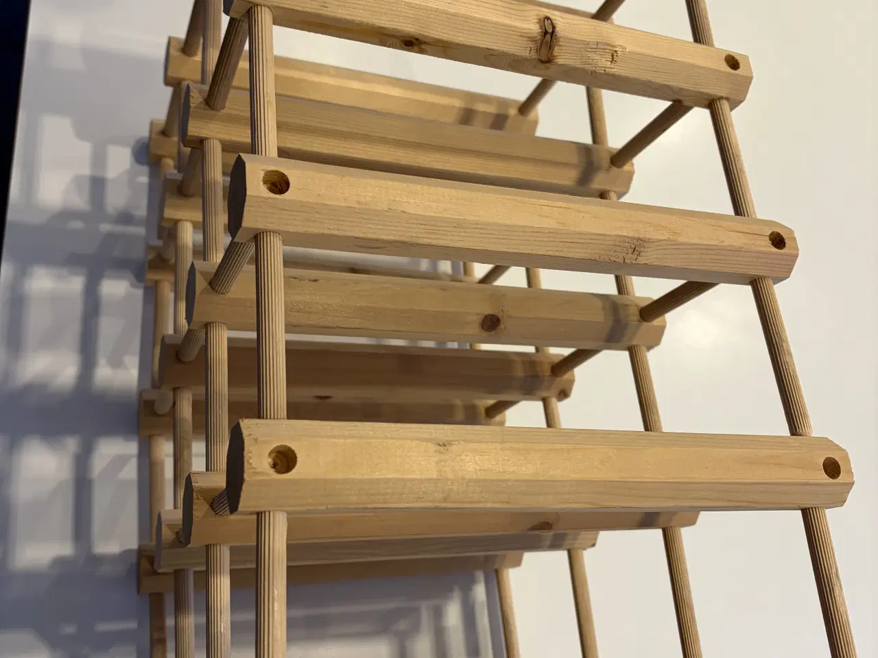 Billede 2 - Vinreol 16 flasker