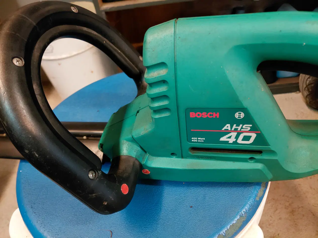 Billede 2 - 2  Stk Bosch hækkeklipper sælges +1 stk mortorsav
