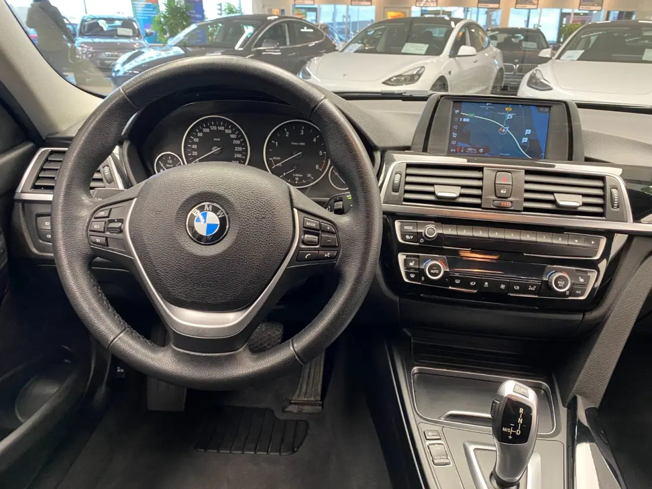Billede 16 - BMW 320d 2,0 Touring Executive aut.