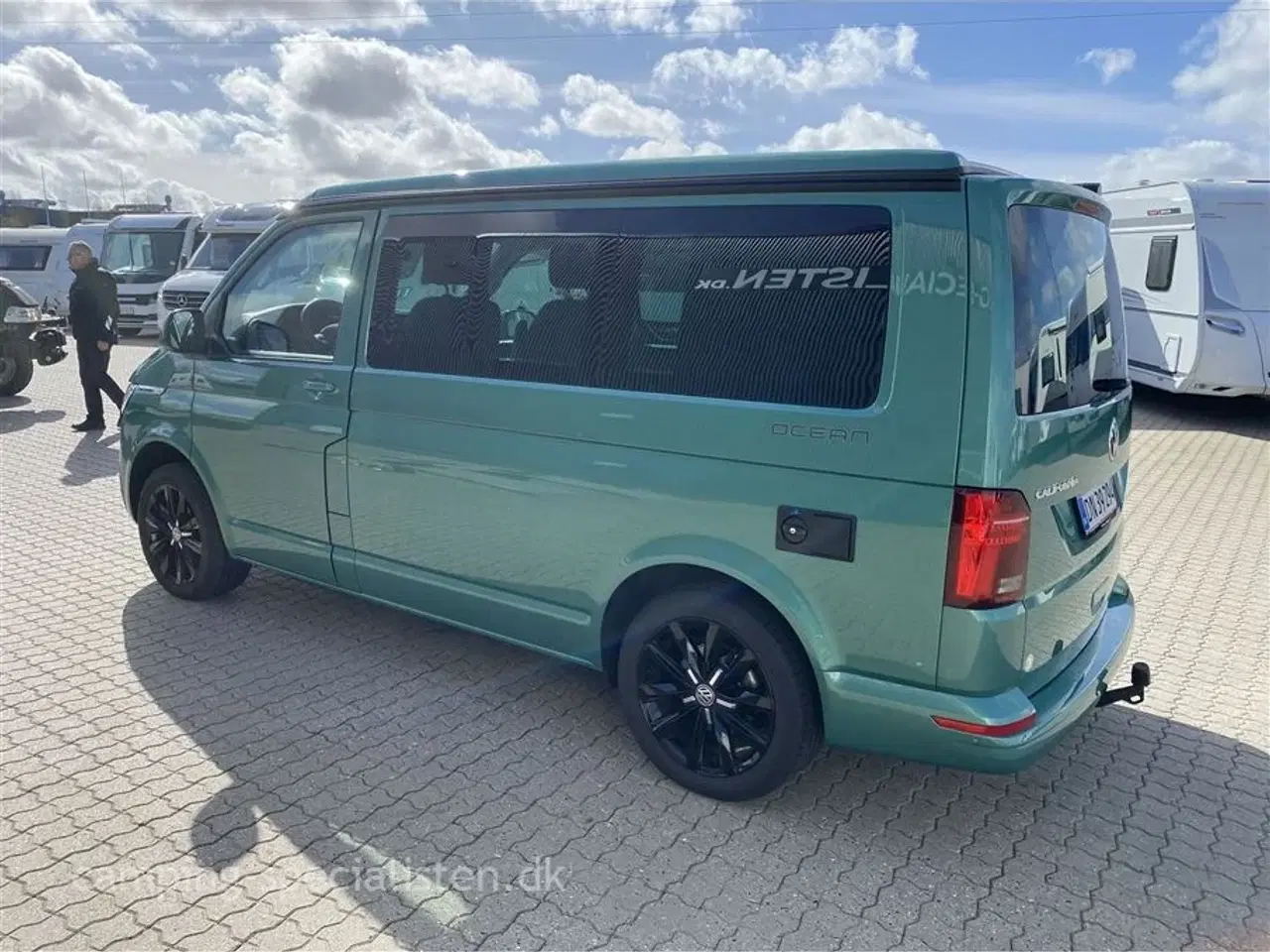 Billede 3 - 2022 - VW California Ocean 2.0 TDi 150HK   VW California Ocean model 2022 kørt 8.000 km står som ny - kan nu ses hos Camping-Specialisten i Silkeborg