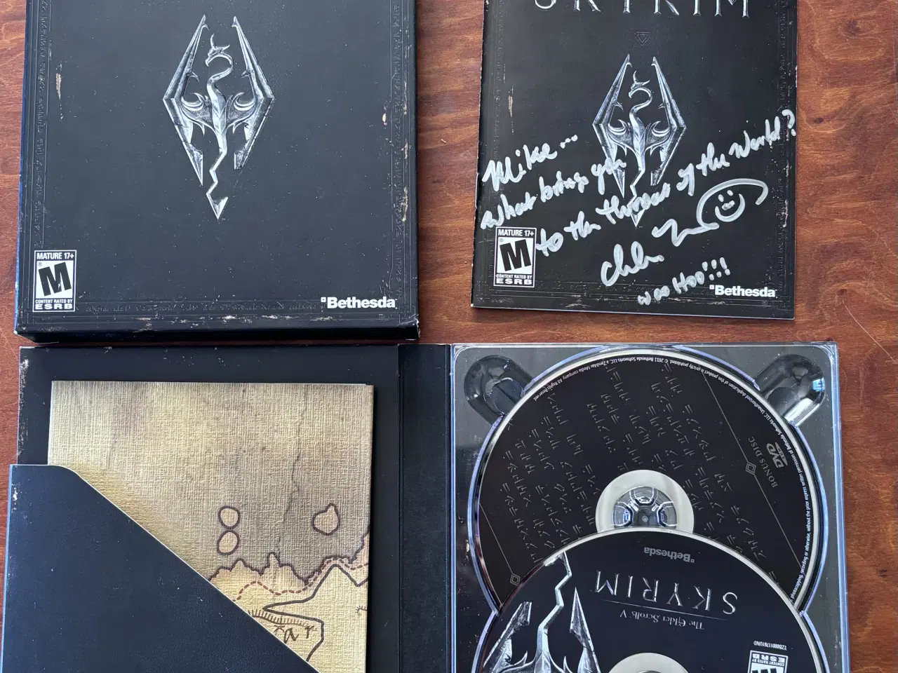 Billede 1 - The Elder Scrolls V Skyrim signed by Charles M.