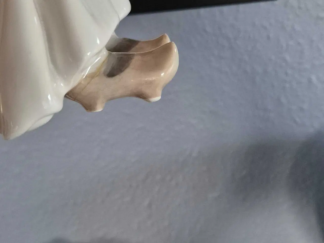 Billede 10 - Figur lot fra bing og grøndahl