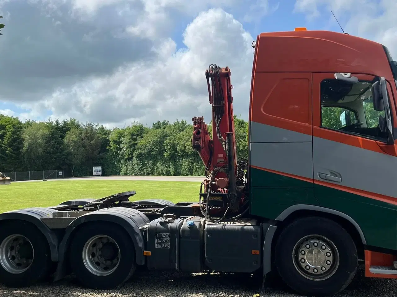Billede 4 - Volvo FH 500 6x4 med tandemløft og aftagelig HMF 1150 kran+ 2 strengs hydraulik. Evt udlejning, ring og forhør