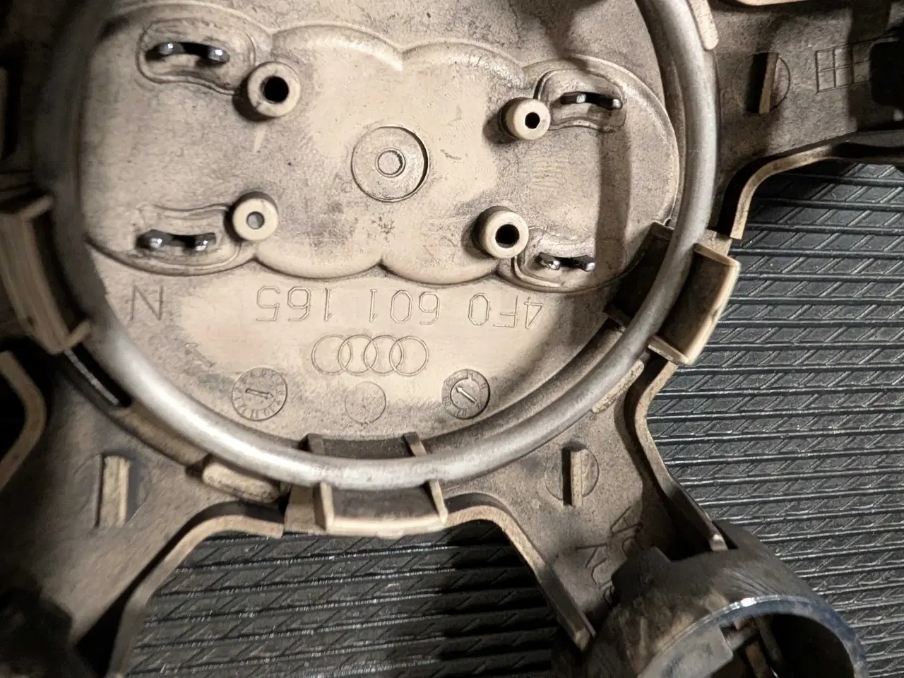 Billede 2 - Navkapsler til Audi