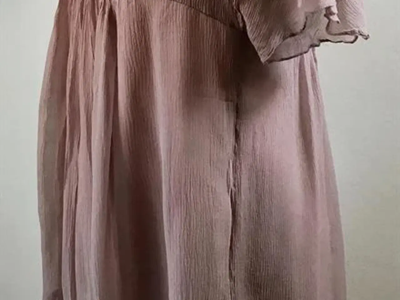 Billede 3 - Day Birger et Mikkelsen, silkebluse, str 36