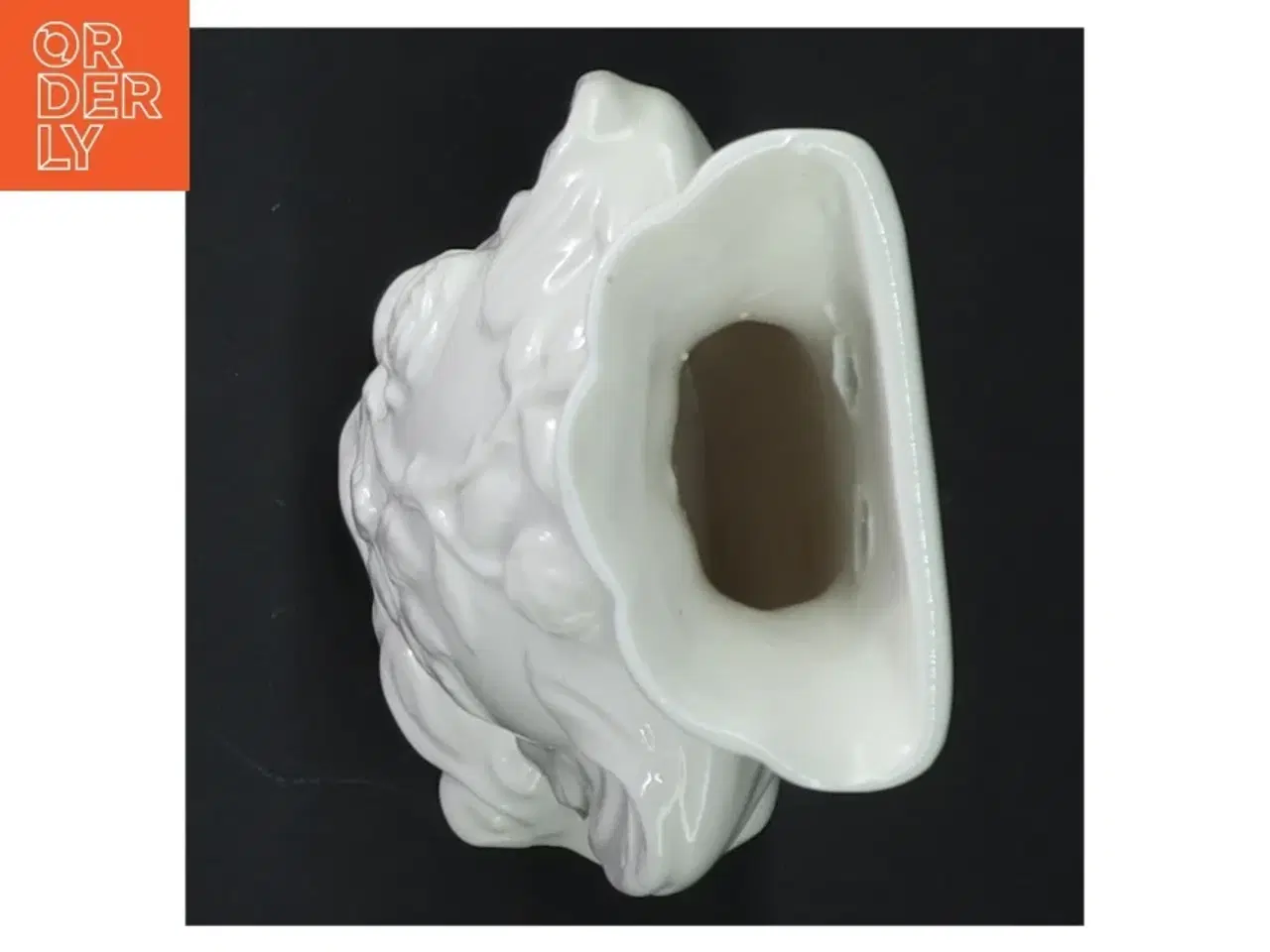 Billede 5 - Hvid porcelænsvase til ophæng med blomsterdekor (str. 14 x. 8 cm)