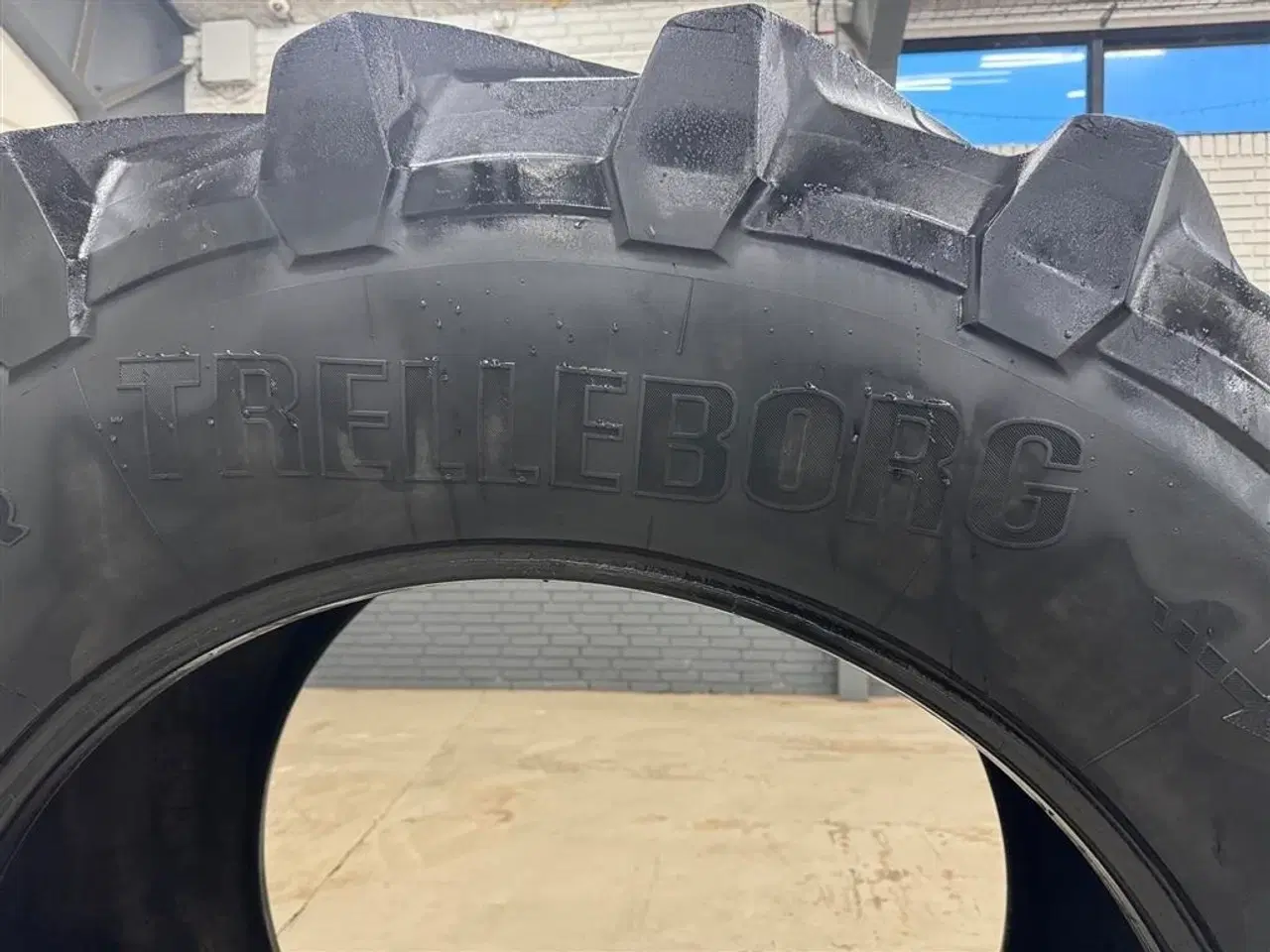 Billede 3 - Trelleborg 710/70R42