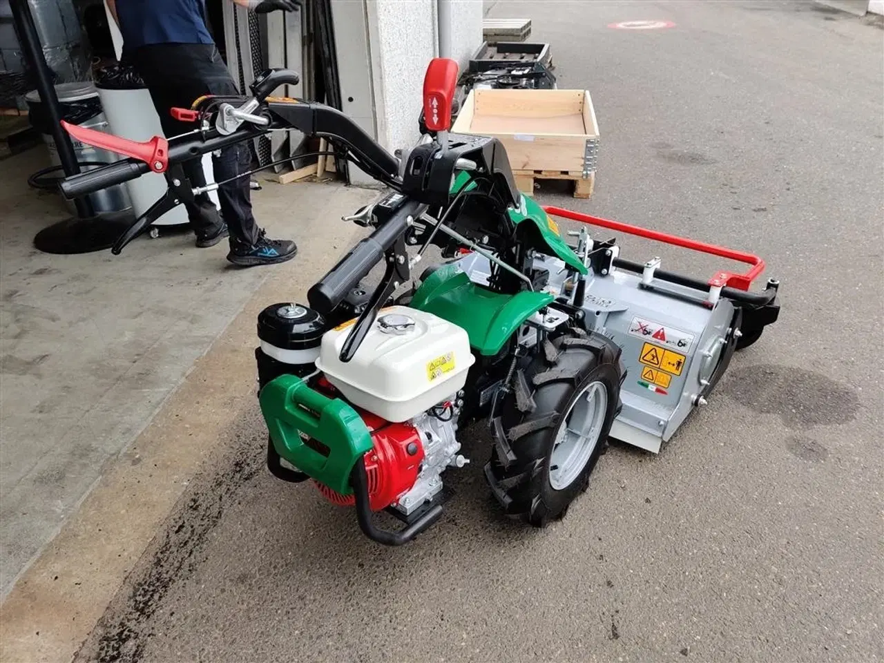 Billede 2 - Ferrari 338 MED 75cm SLAGLEKLIPPER