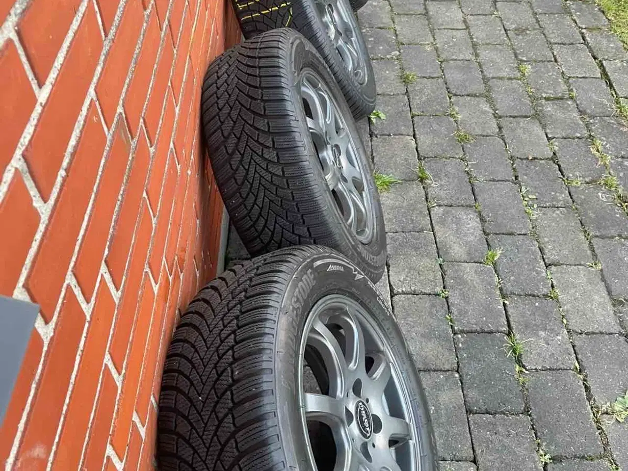 Billede 6 - 15”4x100 Aluhjul med næsten nye vinterdæk