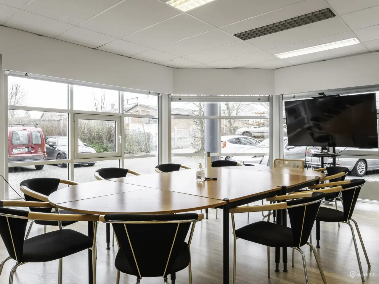 Billede 9 - Alsidigt og lyst kontorlejemål i populært erhvervsområde