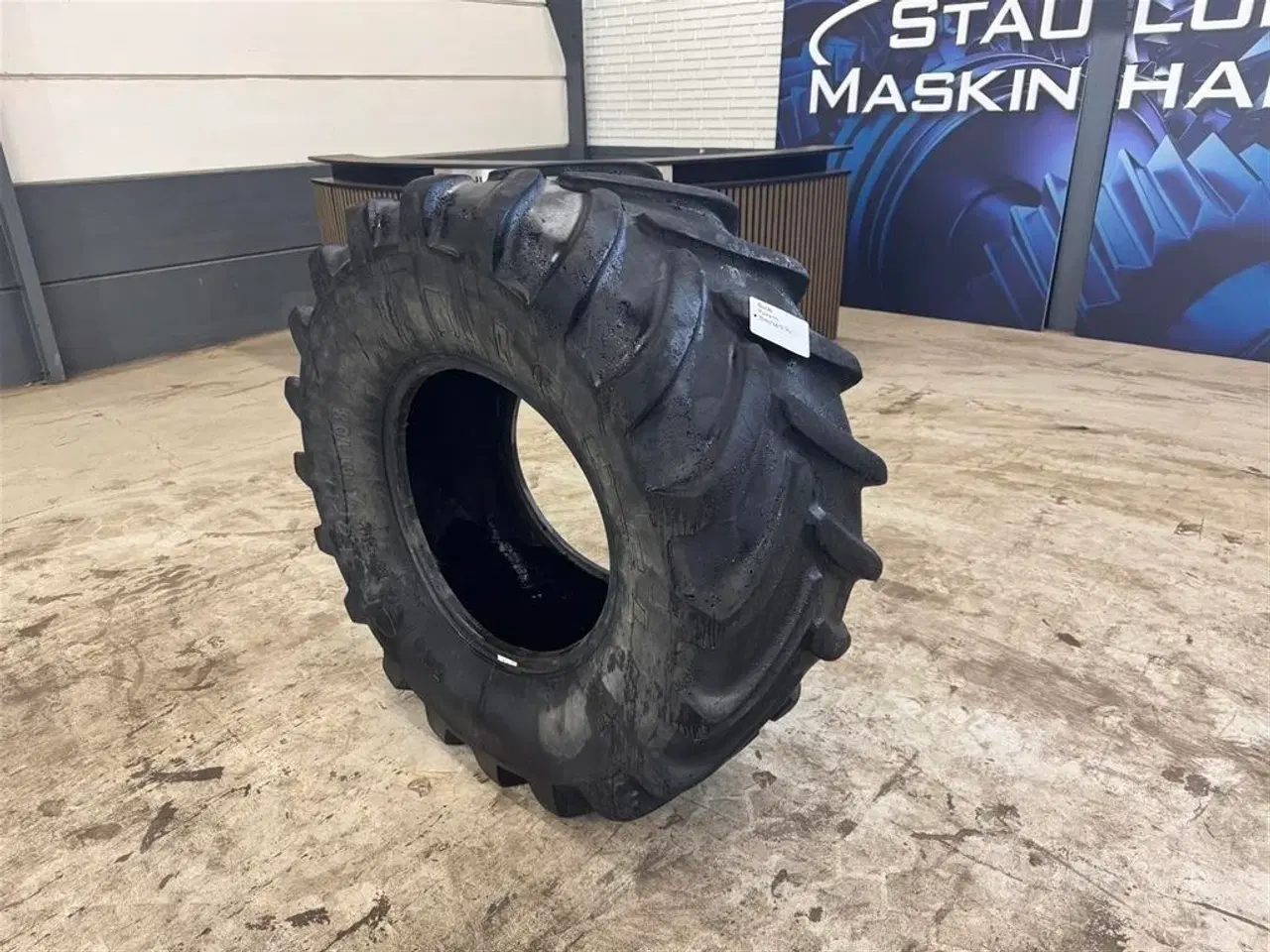 Billede 1 - Michelin 540/65 R24