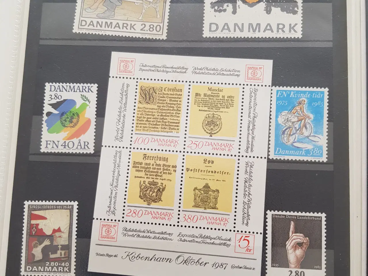 Billede 5 - Årsmapper Danmark 1981, 1985, 1988