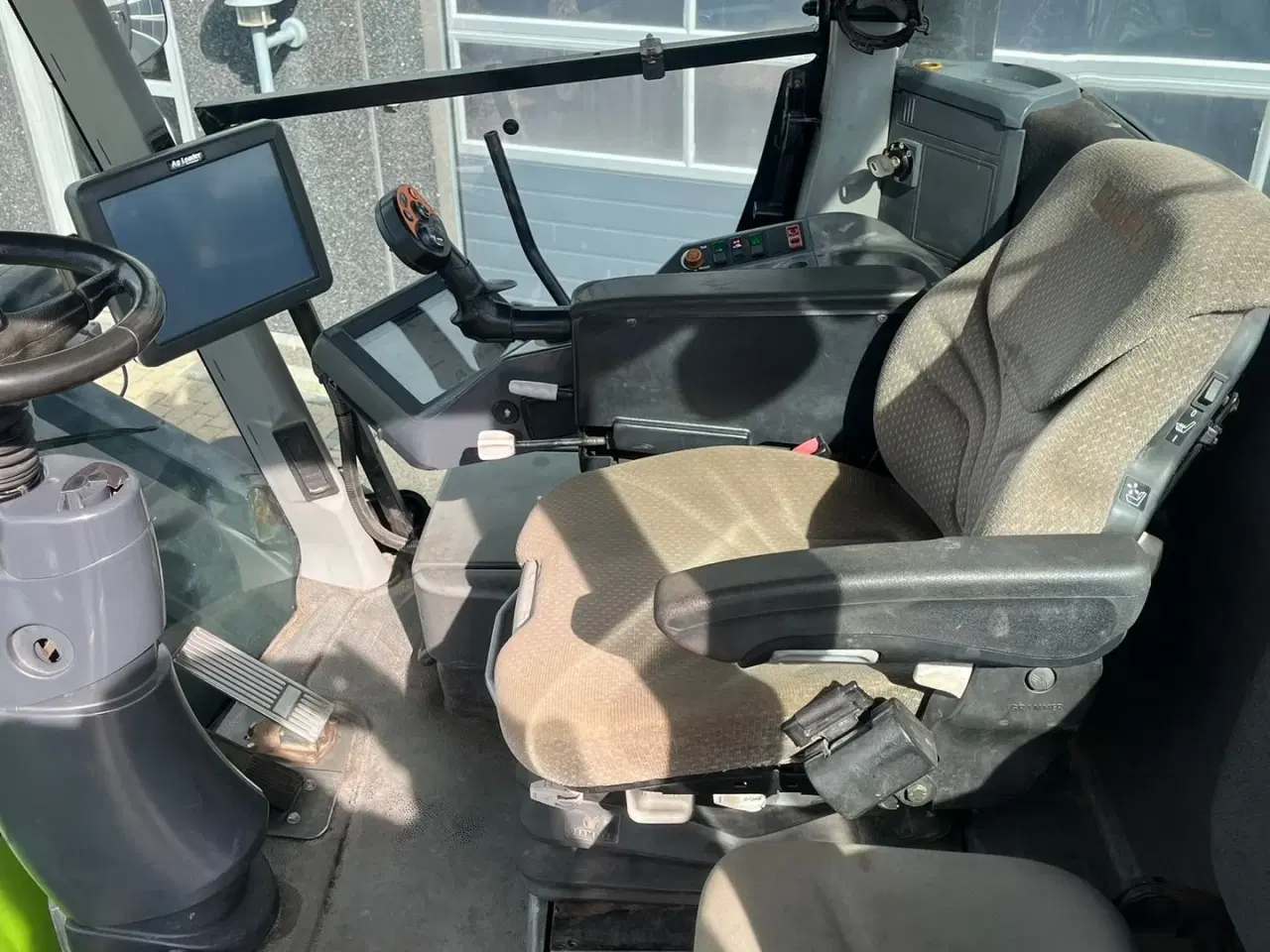 Billede 10 - CLAAS XERION 3800 Med frontlift