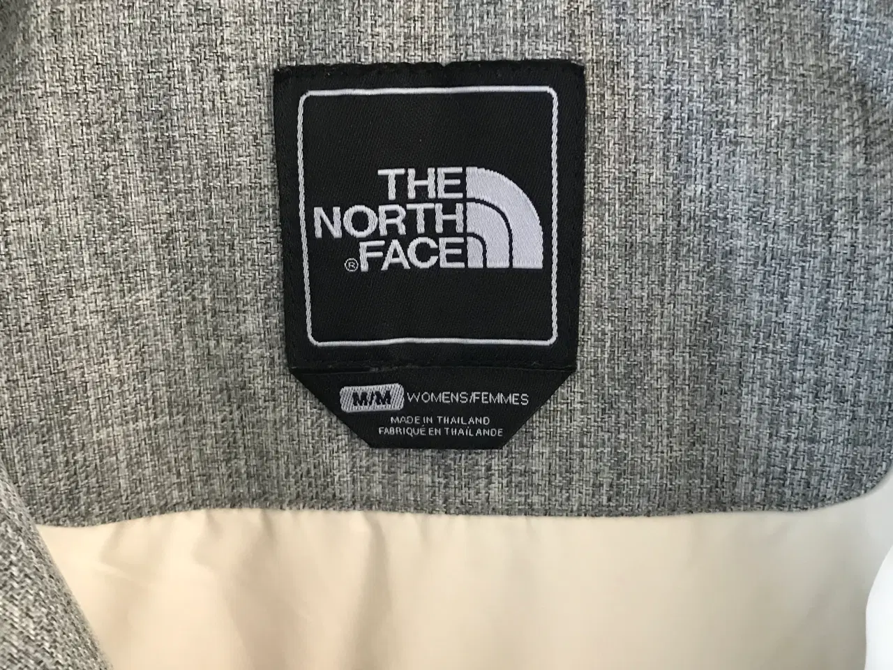 Billede 3 - Velholdt: North Face frakke str M 