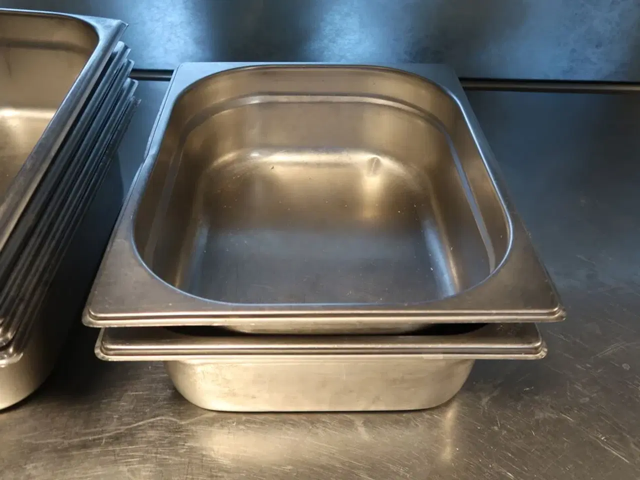 Billede 2 - 7 stk. kantiner 3.8/5.3L