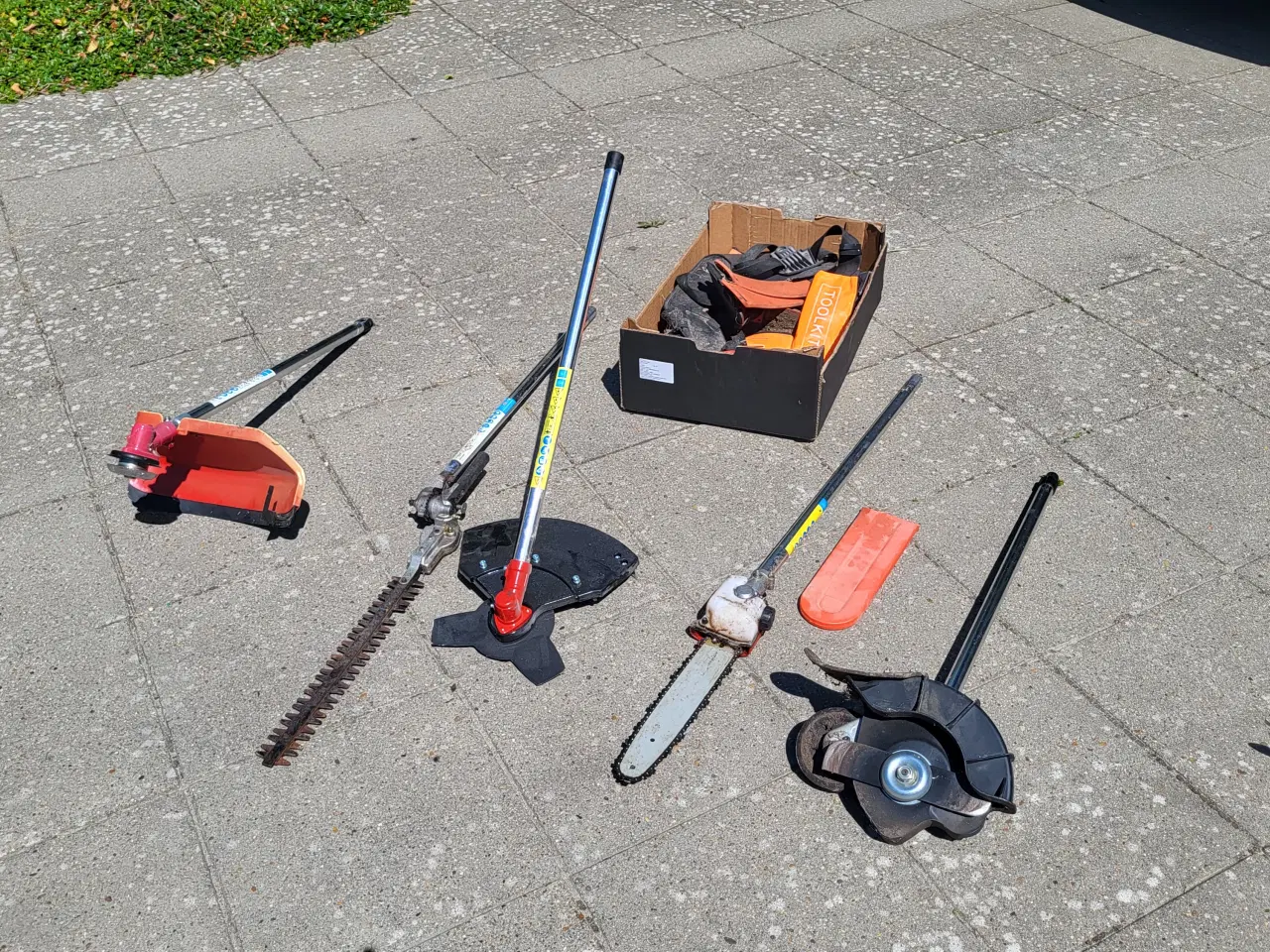 Billede 3 - Hækkeklipper og stangklipper med alt i tilbehør