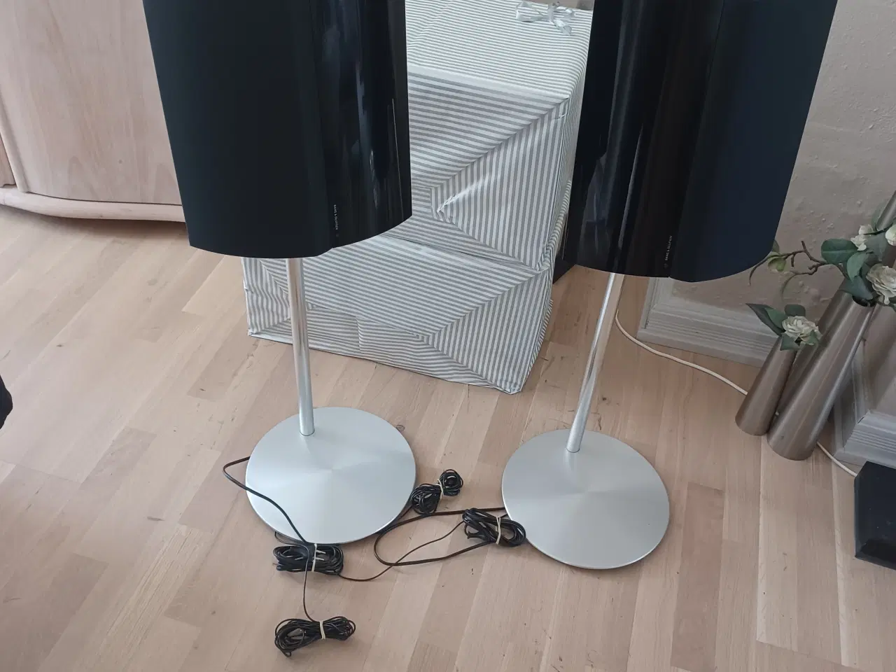 Billede 2 - Beolab 4000 på elegante alustandere