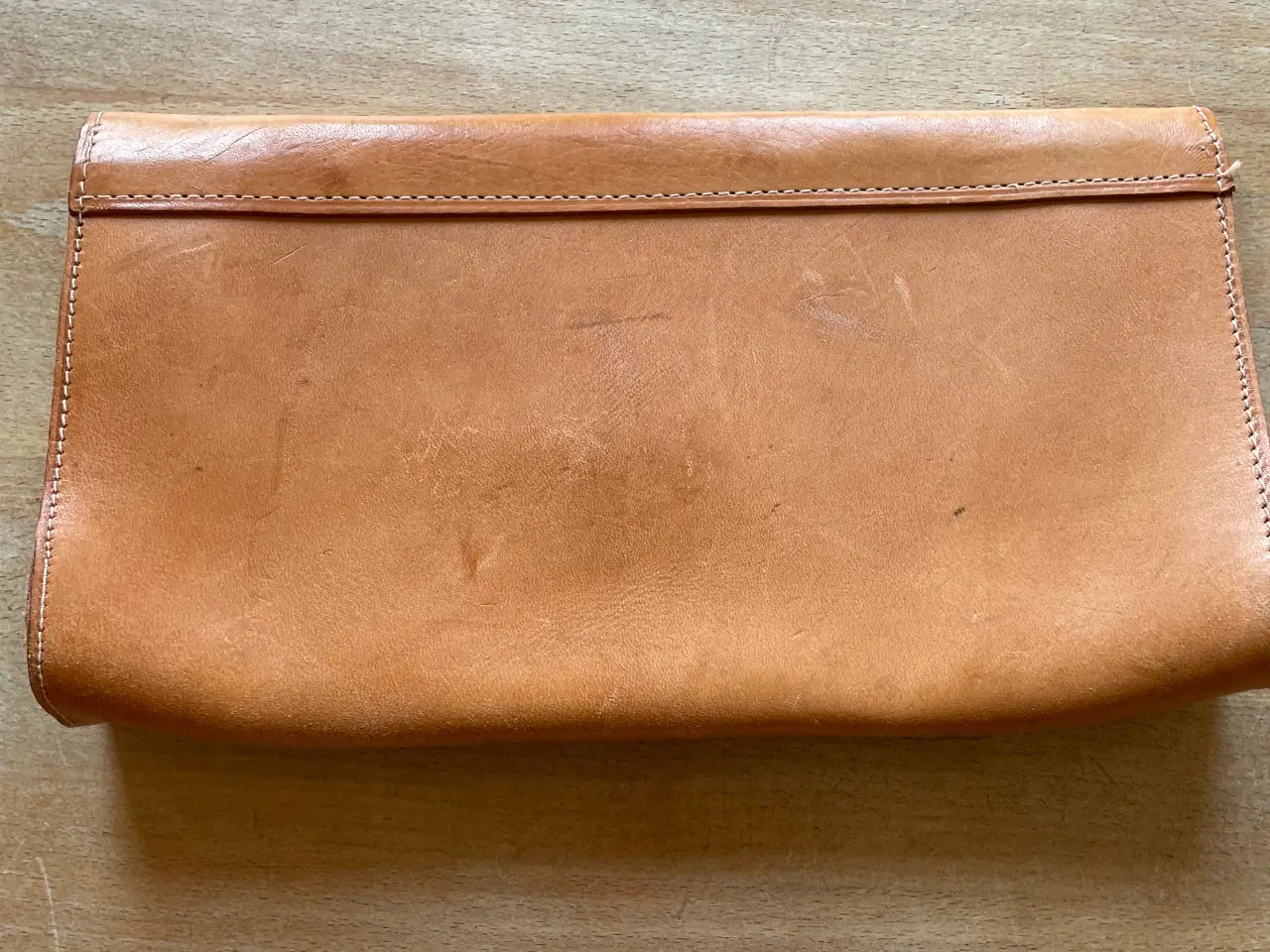 Billede 2 - Clutches i kernelæder