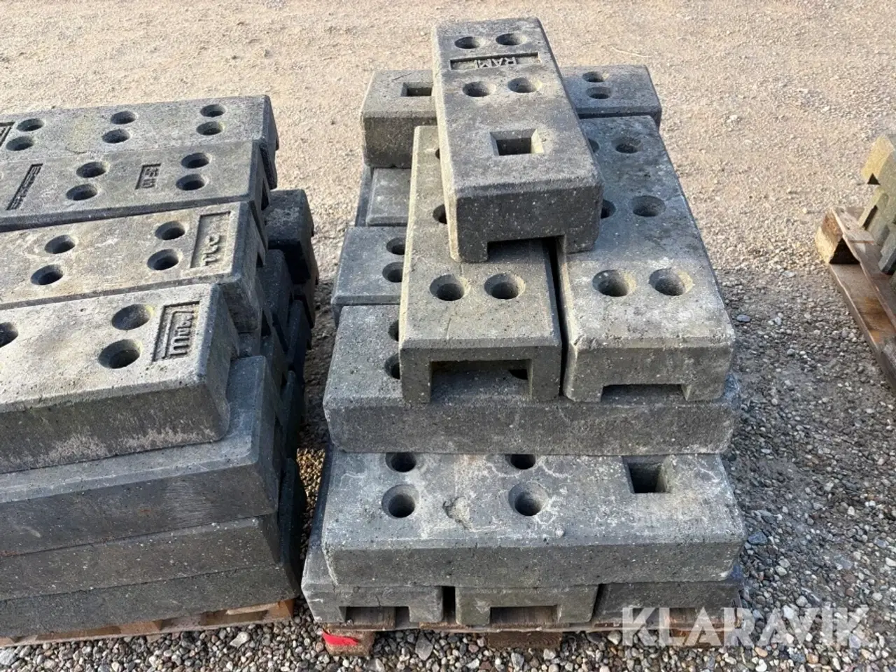 Billede 4 - Byggehegnsfødder 3 paller