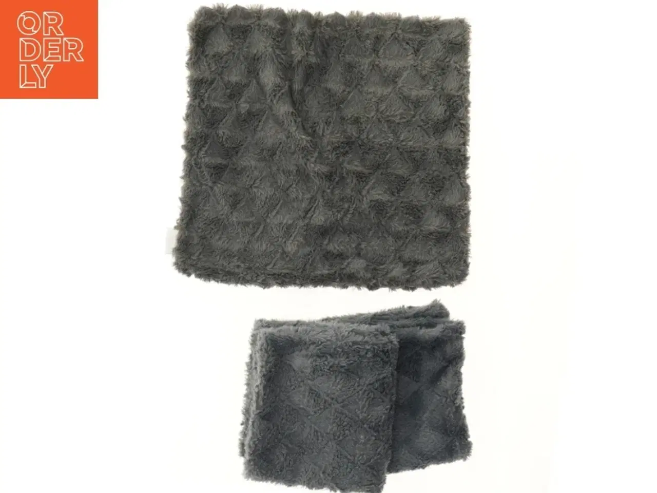 Billede 2 - Sæt af tre grå mikrofiberpudebetræk 40x40 cm fra Living (3 stk)