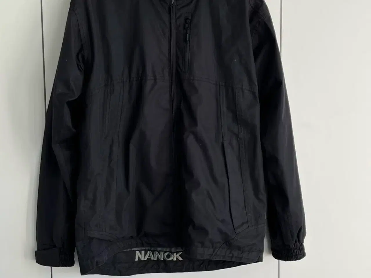 Billede 1 - Sort jakke fra Nanok