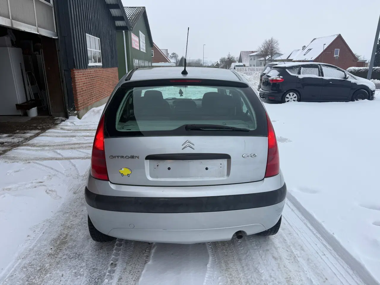 Billede 4 - Velholdt Bil