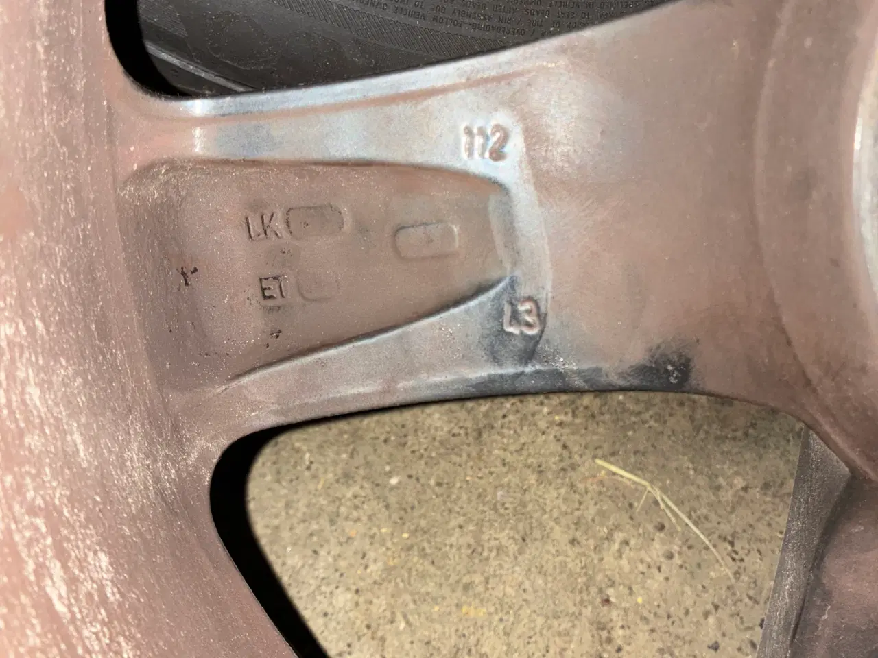 Billede 3 - Fine fælge og nye dæk