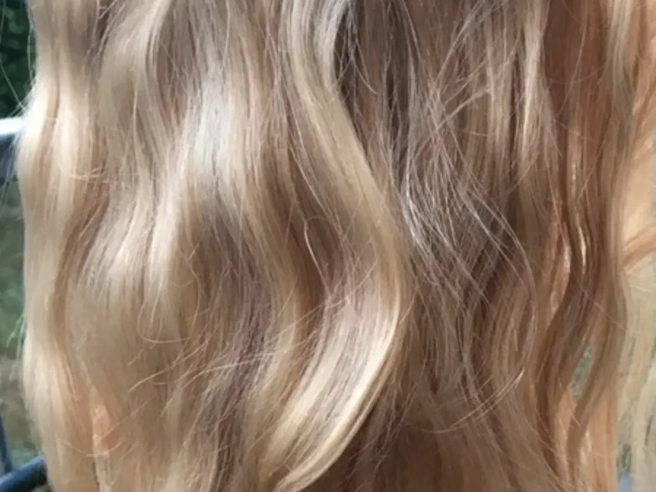 Billede 1 - Ægte beige blond hår, hår extensions 45cm