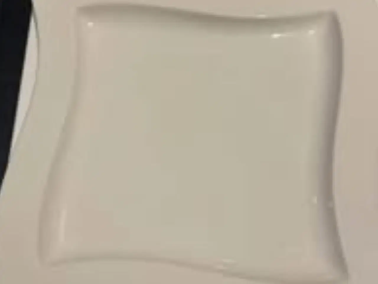 Billede 2 - Tallerken og fad fra New Wave