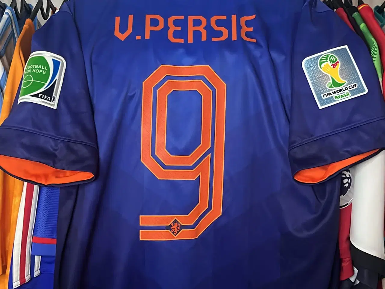 Billede 2 - 20 originale fodboldtrøjer til salg - Str M-XL