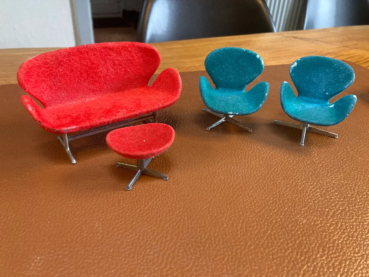 Billede 1 - Arne Jacobsen miniature møbler