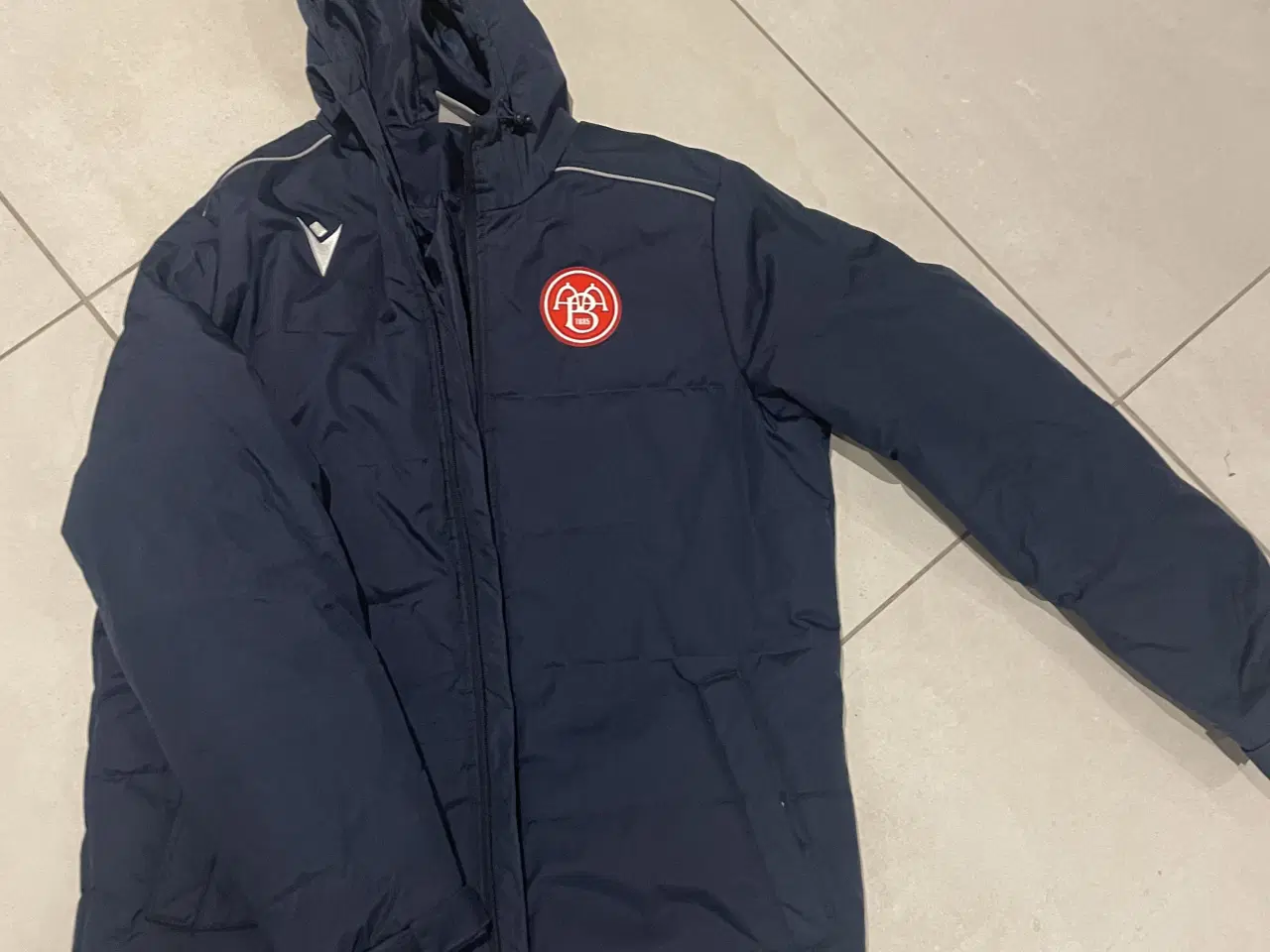 Billede 2 - AaB træningsjakker