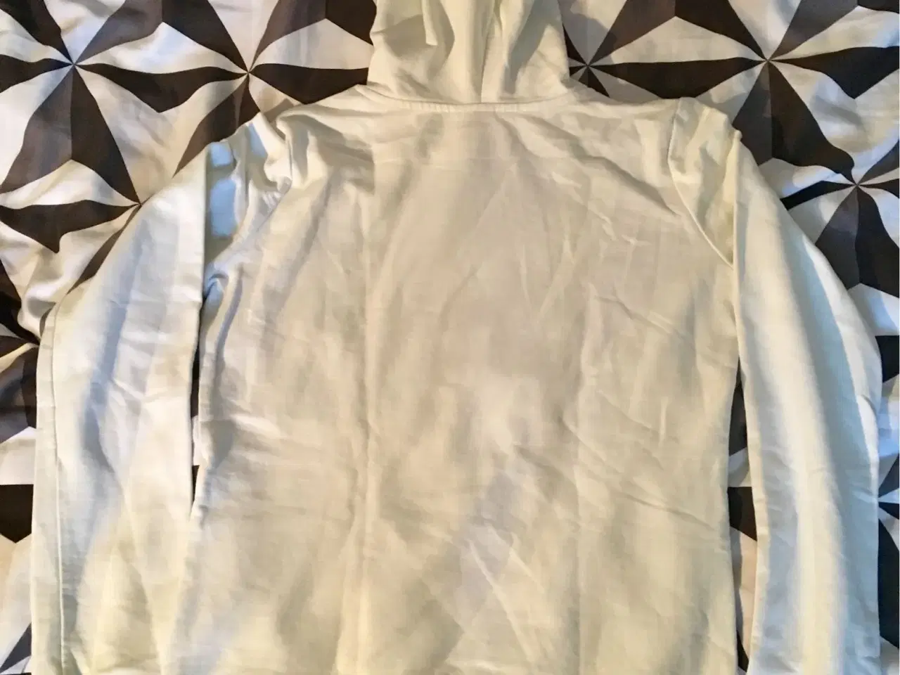 Billede 4 - Hooded sweatshirt til salg