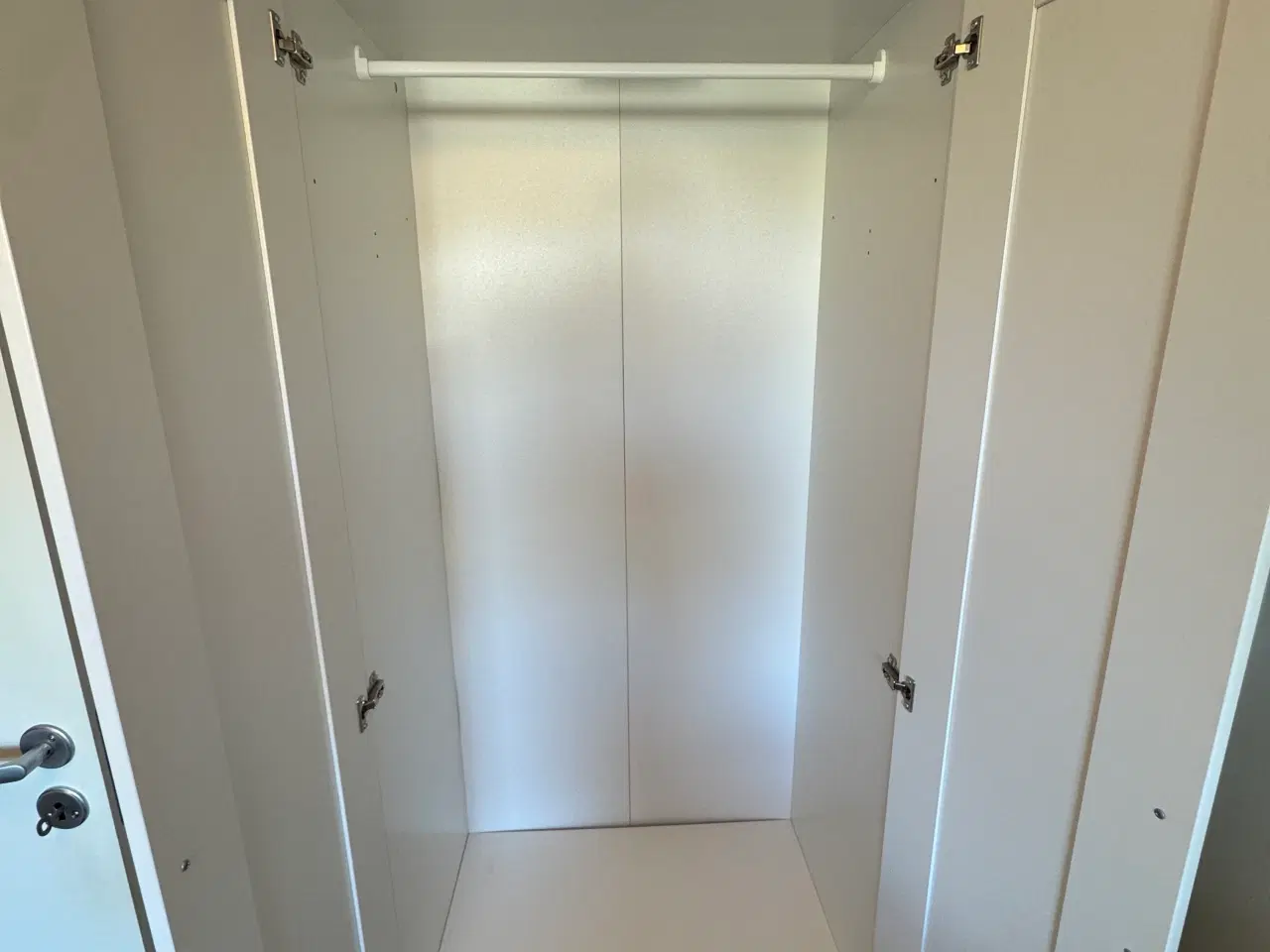 Billede 6 - IKEA Brimnes garderobeskab 