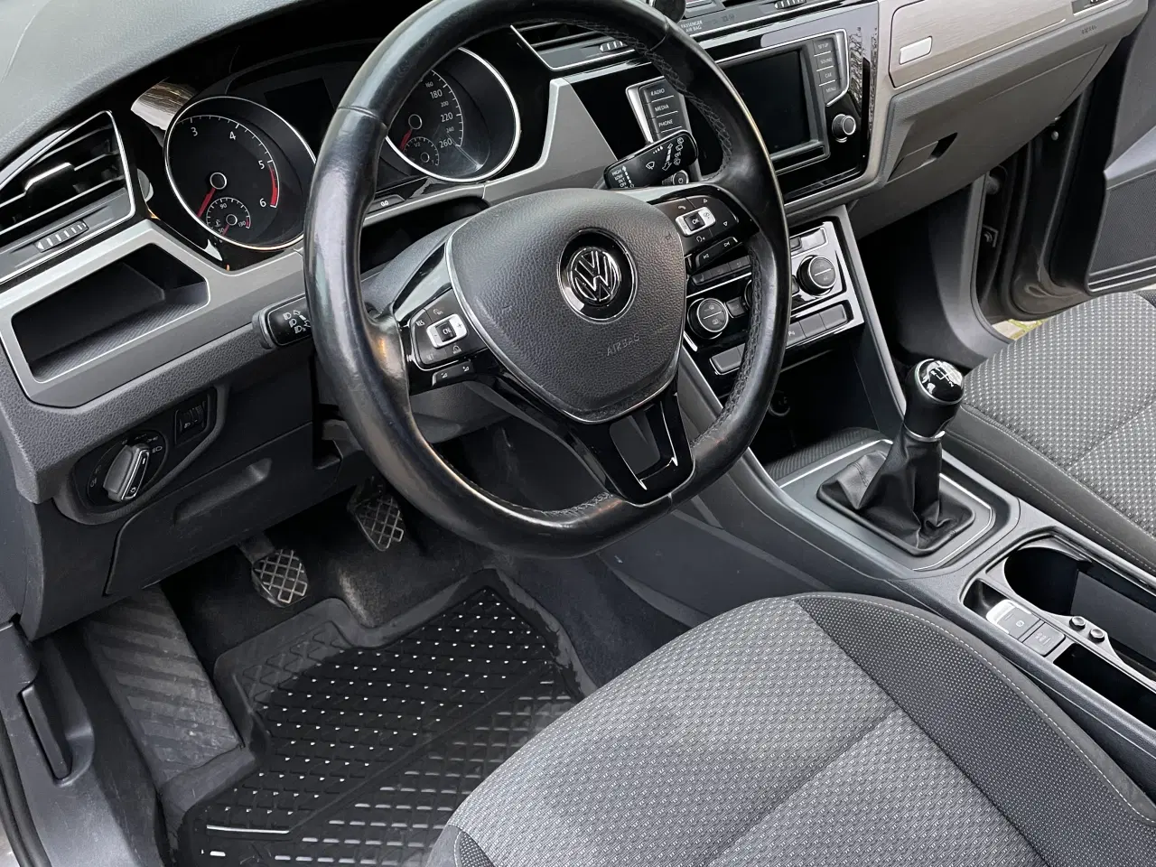 Billede 5 - VW Touran 1,6 TDi 110 Comfortline 7prs 5d