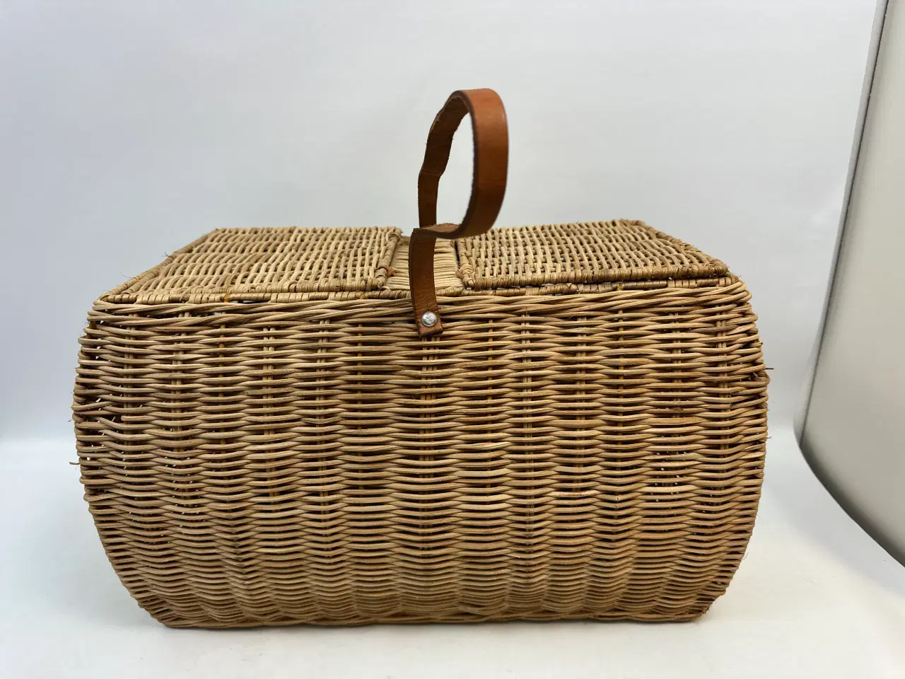 Billede 1 - Retro picknick kurv i flet