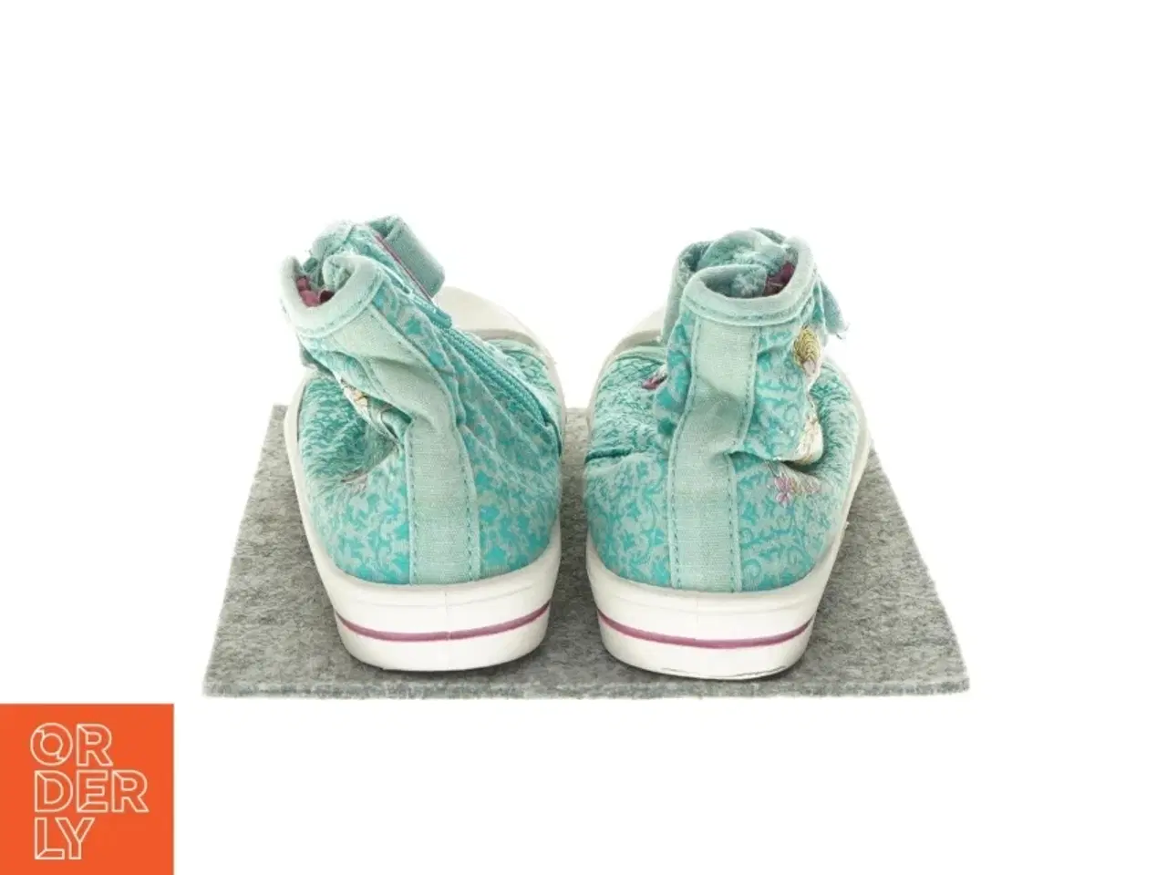 Billede 2 - Sneakers fra Disney med Frost logo
