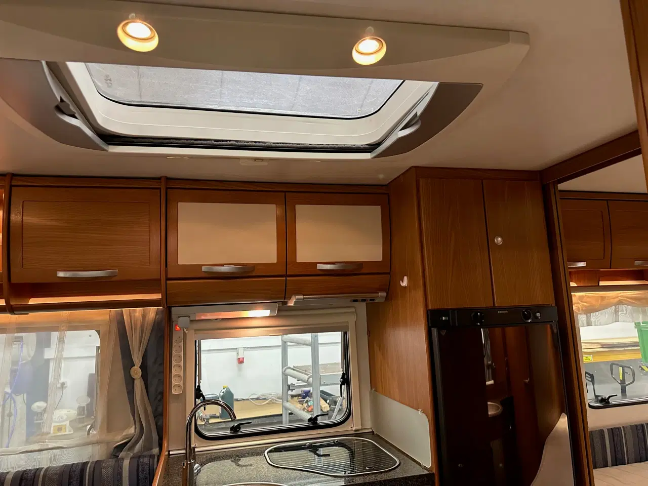 Billede 12 - Campingvogn Hymer Nova 545  Campingvogn