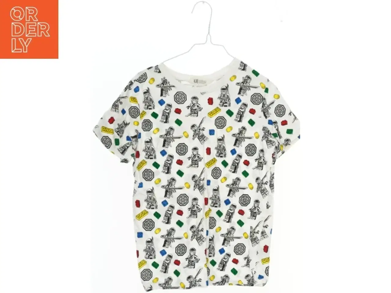 Billede 1 - T-shirt med LEGO Ninjago-motiv fra H&M (str. 140)