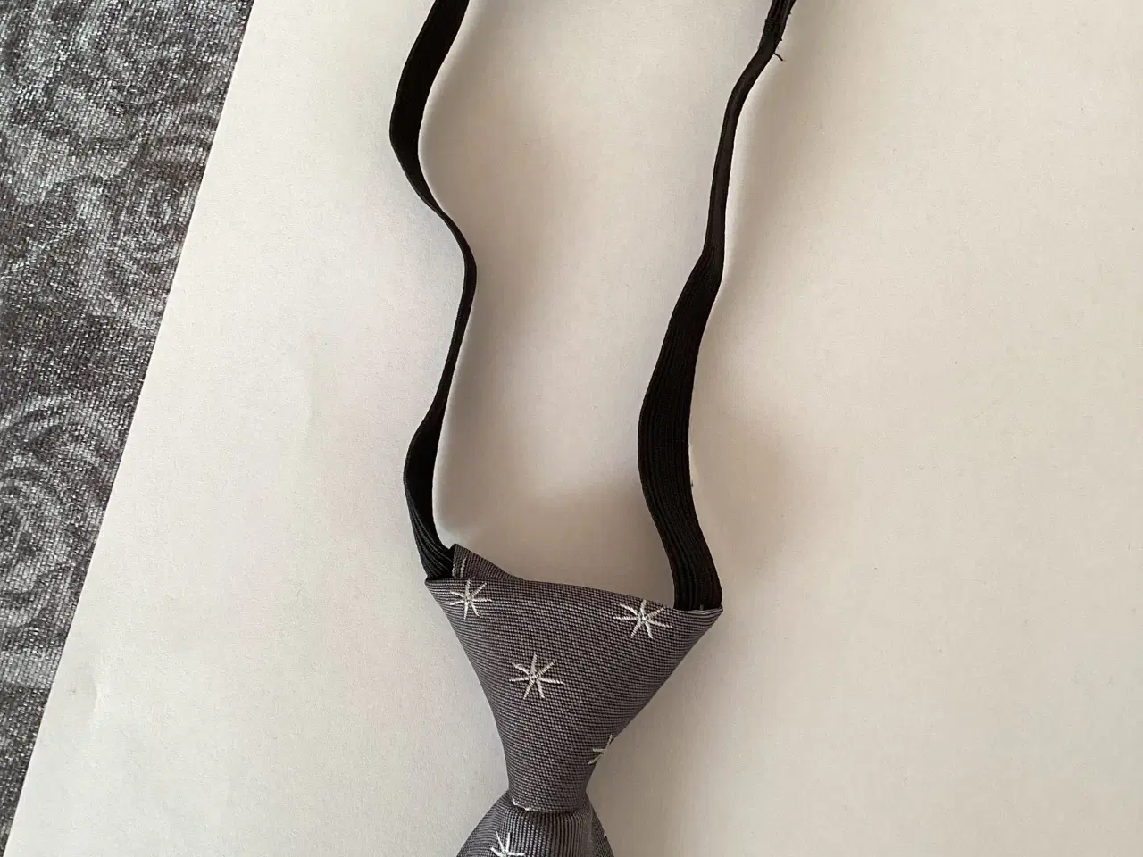 Billede 4 - Slips med hvide stjerner