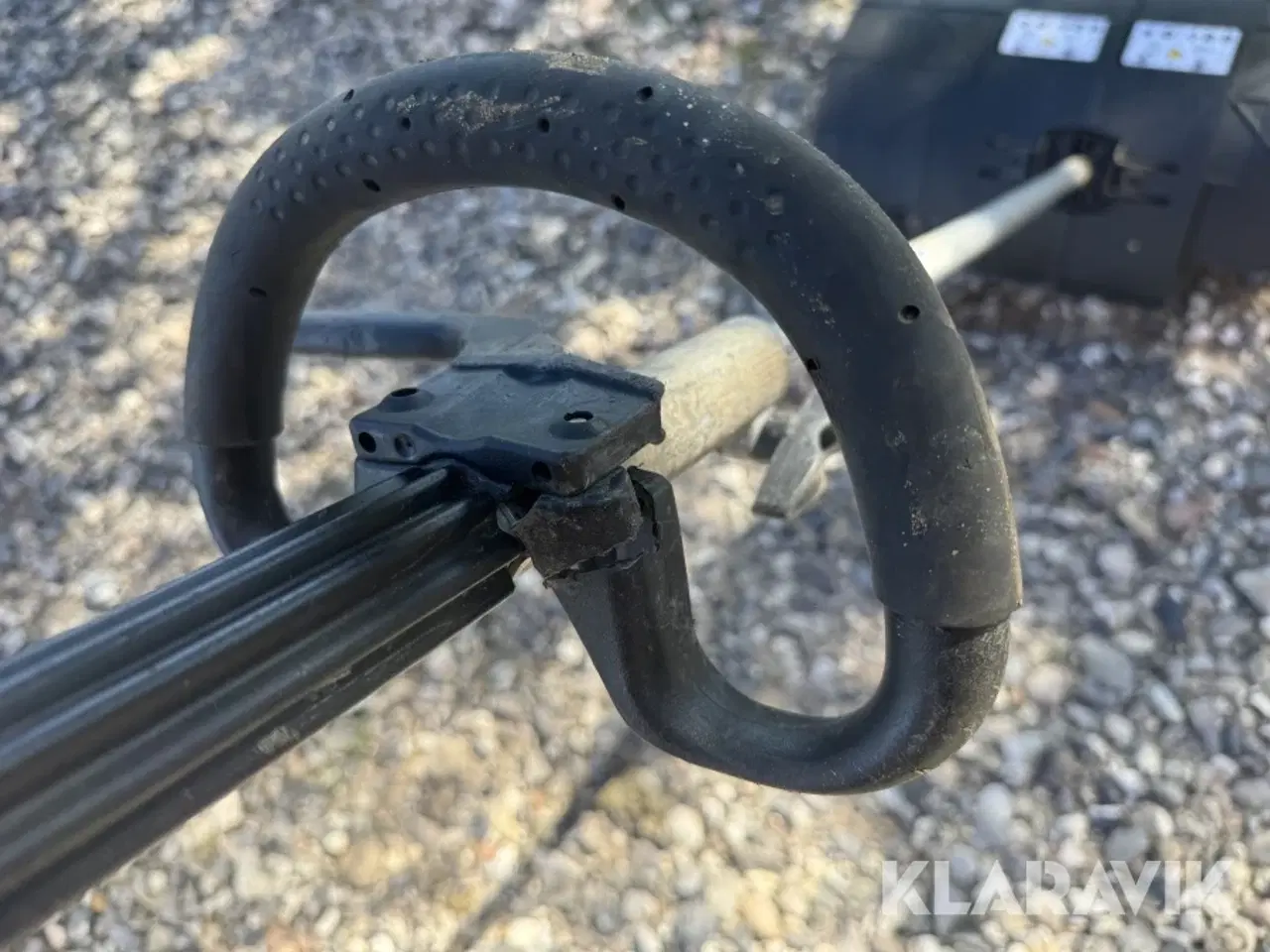 Billede 5 - Kombimaskine Stihl KM 131R med børstevalse
