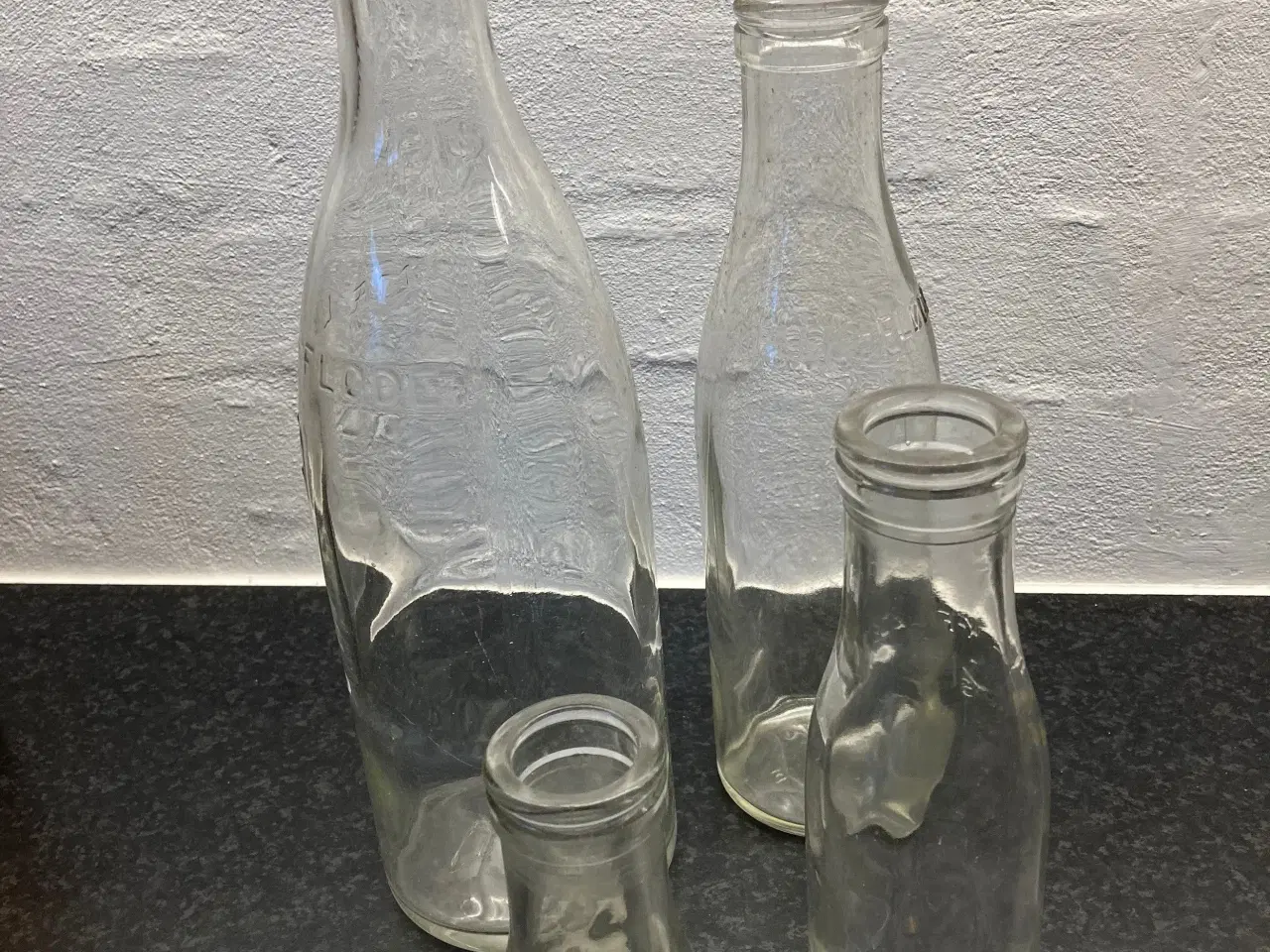 Billede 1 - Gamle mælkeflasker
