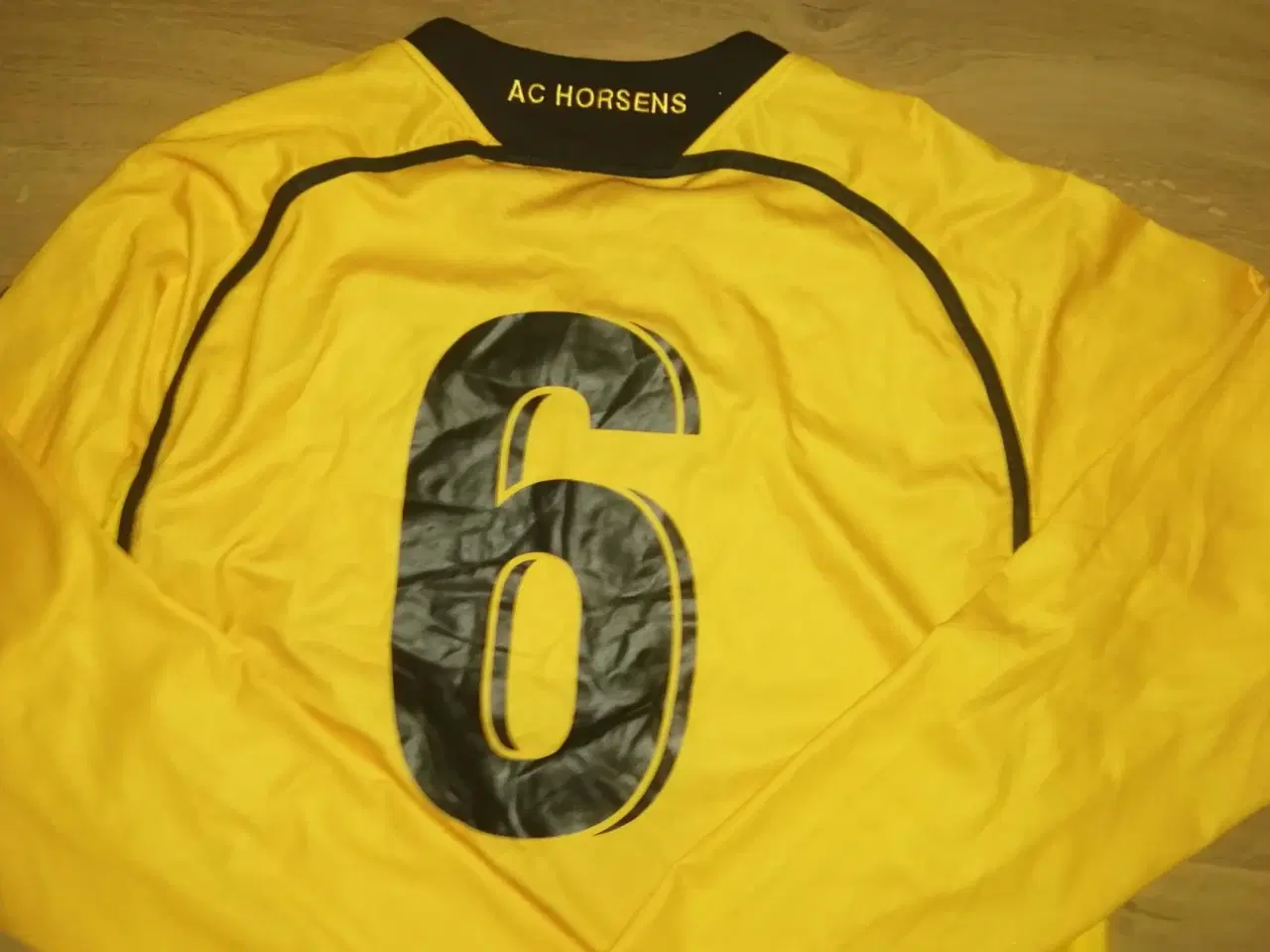Billede 1 - AC HORSENS HOME 2014 LG ÆRM, STR. L, I FLOT STAND