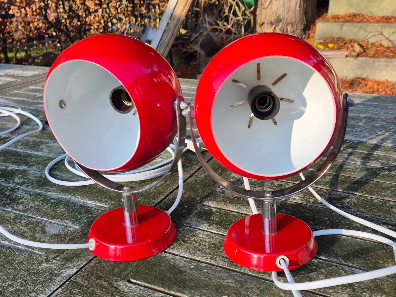 Billede 3 - Herlige røde væglamper med beslag