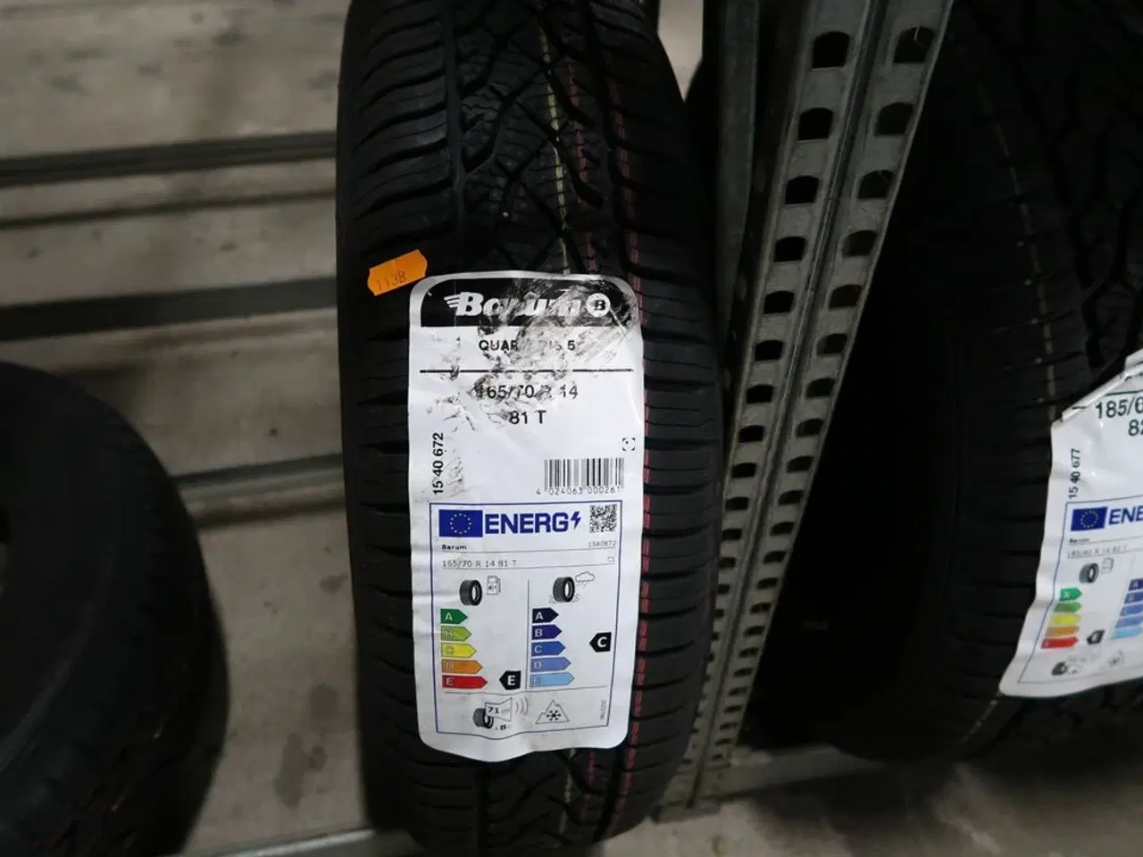 Billede 2 - 2 stk. dæk BARUM 165/70R14 81T