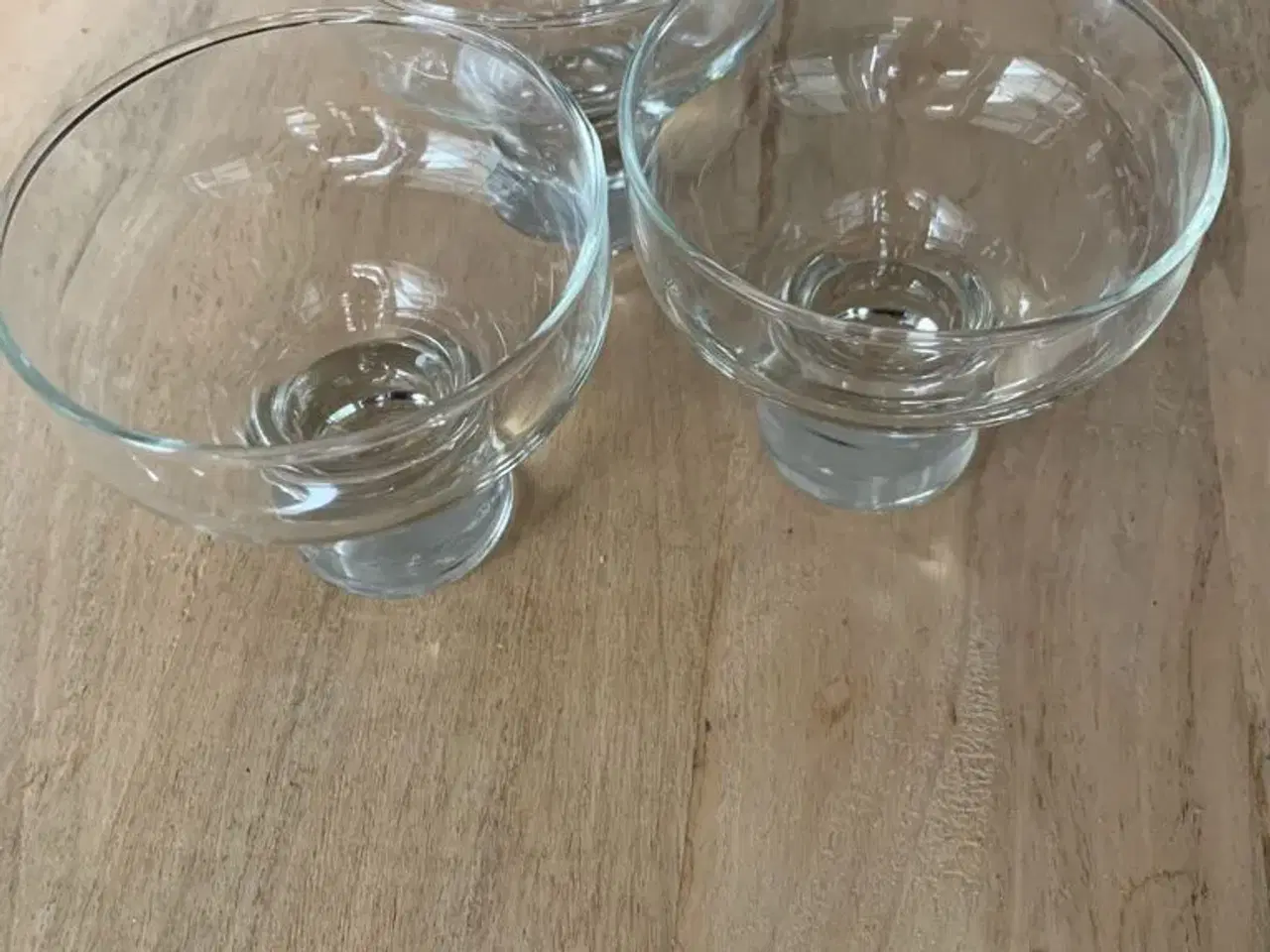 Billede 1 - 3 søde glasstager
